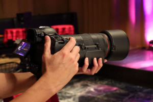 Canon RF 70-200 mm f/2.8L IS USM Z - wewnętrzny zoom, filmowa ergonomia, praca z konwerterami i… zaporowa cena