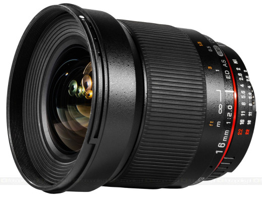 Samyang 16 mm f/2,0 i 300 mm f/6,3
