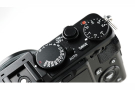 Fujifilm X70