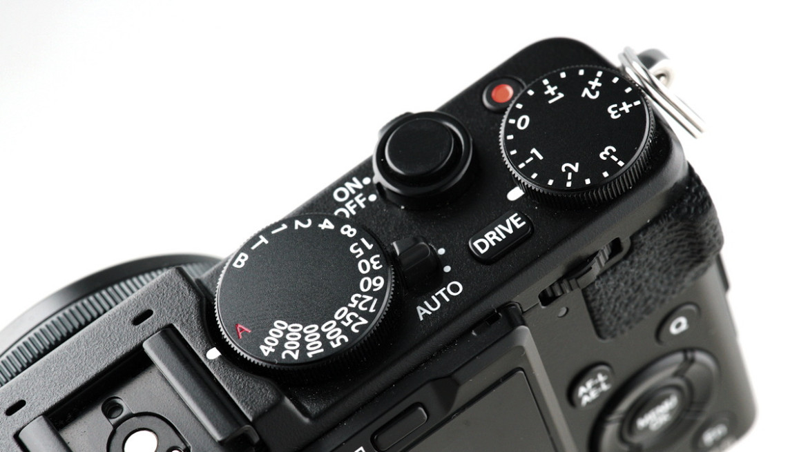 Fujifilm X70