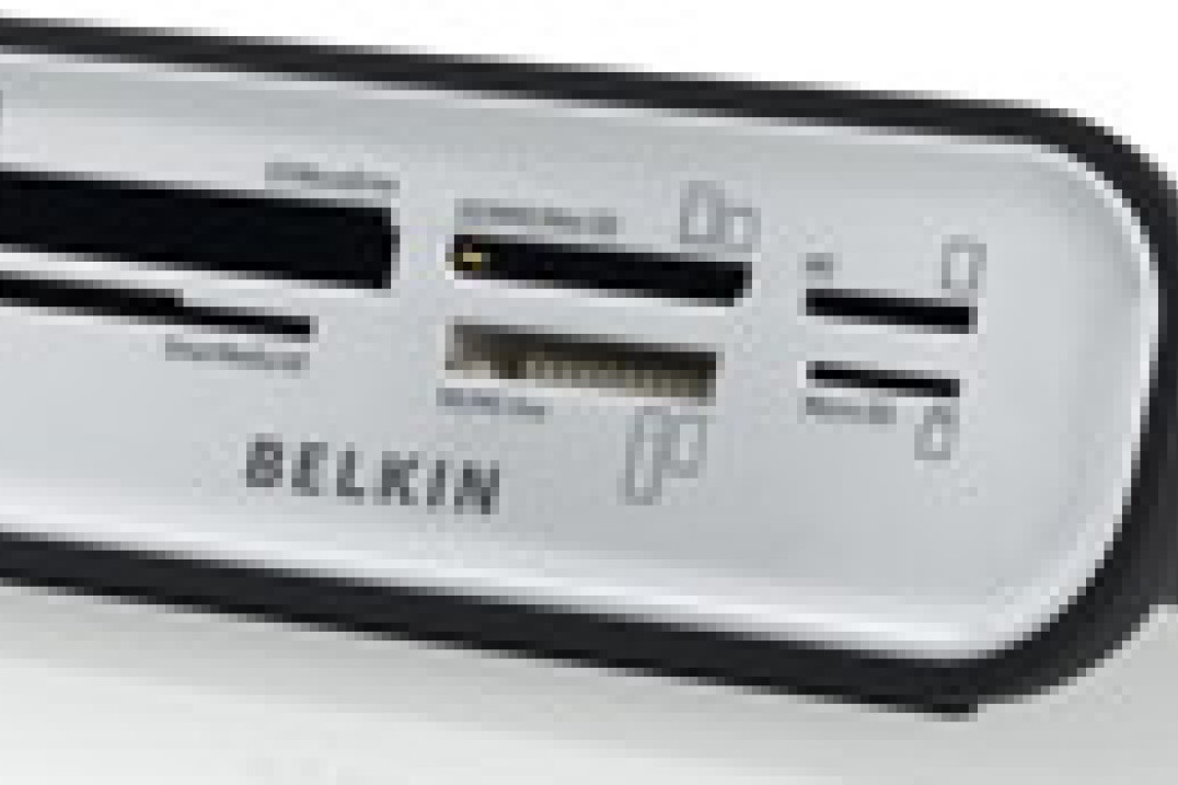 Uniwersalny czytnik kart firmy Belkin