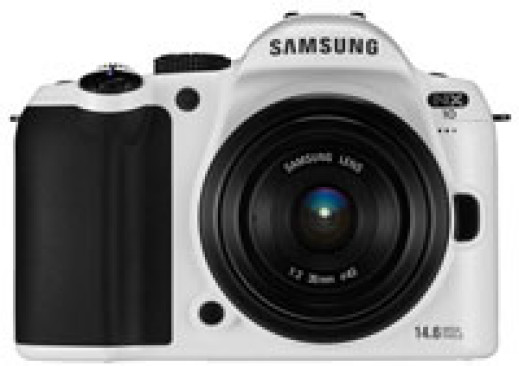 Limitowany biały Samsung NX10