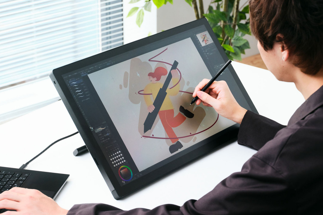 Nowe tablety Wacom Cintiq - smuklejsze obudowy, większa precyzja i lepsza specyfikacja