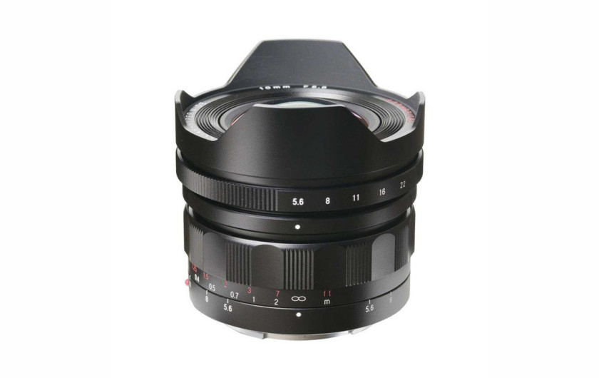 Vogitlander 10 mm F 5,6 Hyper-Wide-Heliar} (mocowanie E)