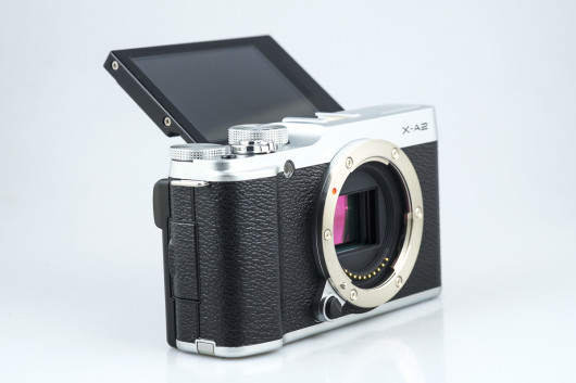 Fujifilm X-A2 - odchylany ekran