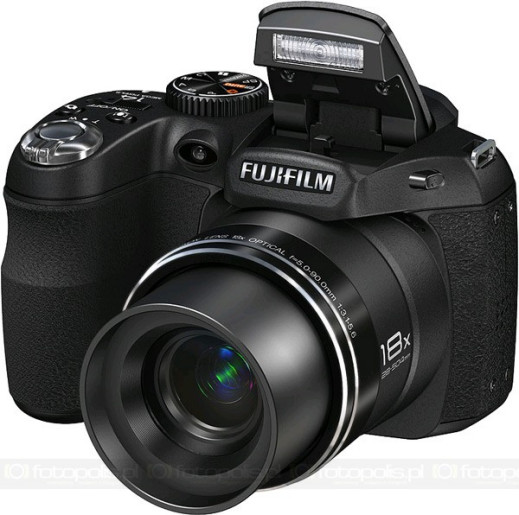 Fujifilm FinePix S2950, S3200 oraz S4000