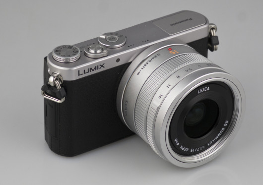 Panasonic Leica DG Summilux 15mm f/1,7 ASPH. z aparatem Panasonic Lumix GM1