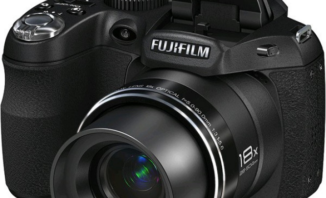 Fujifilm FinePix S2950, S3200 oraz S4000