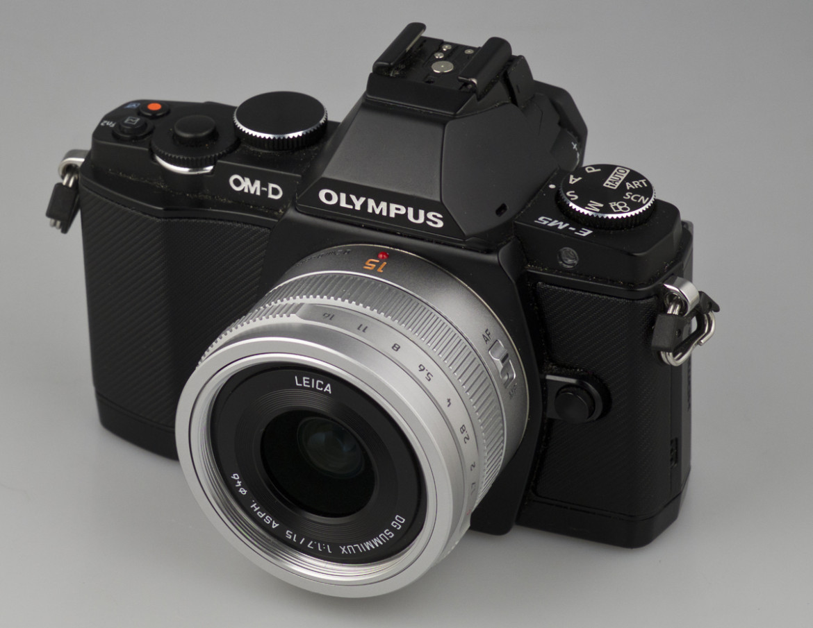 Panasonic Leica DG Summilux 15mm f/1,7 ASPH z aparatami
