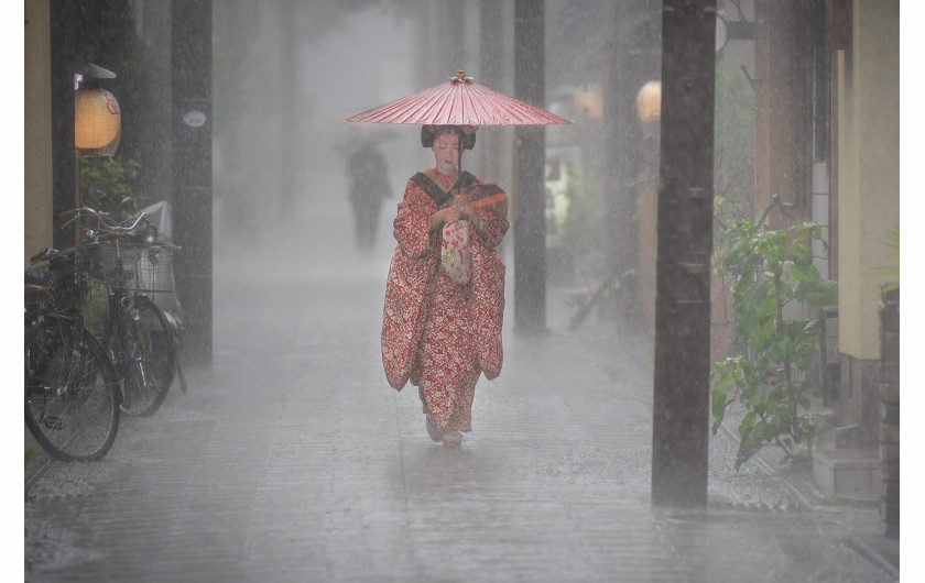 fot. Patrick Hochner, Pouring Down, 2019 Weather Photographer of the Year