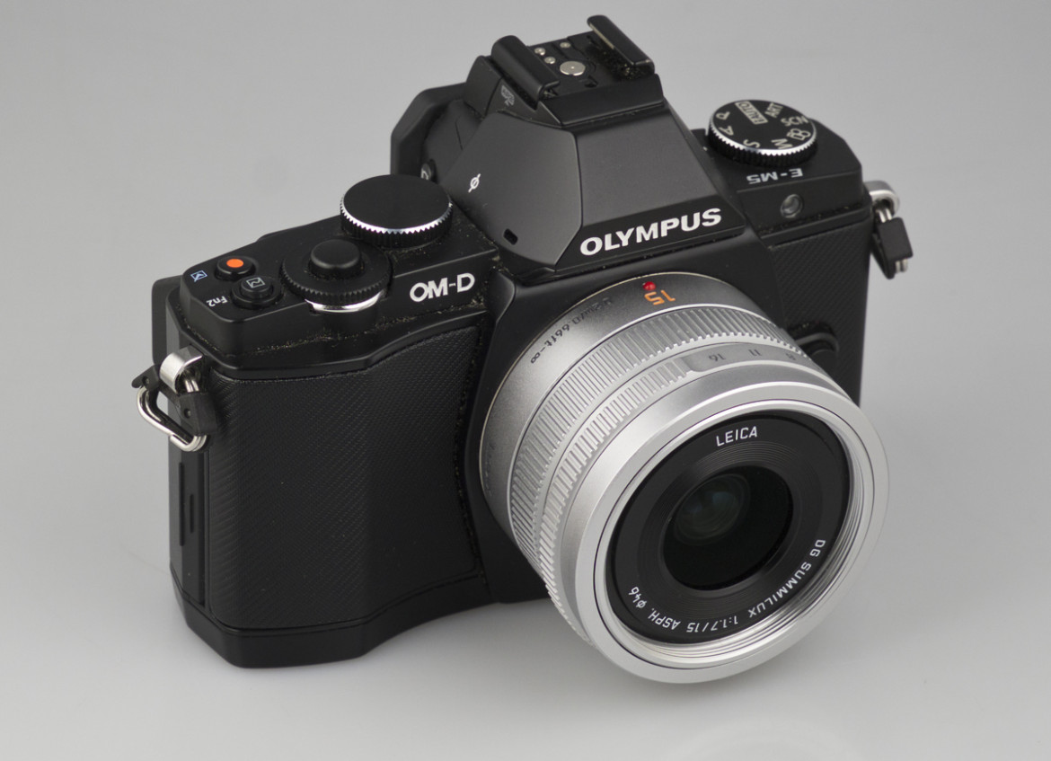 Panasonic Leica DG Summilux 15mm f/1,7 ASPH. z aparatem Olympus OM-D E-M5