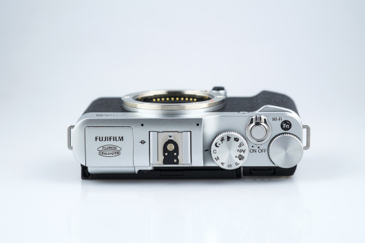 Fujifilm X-A2 - górna ścianka