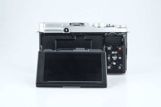 Fujifilm X-A2 - tylna ścianka