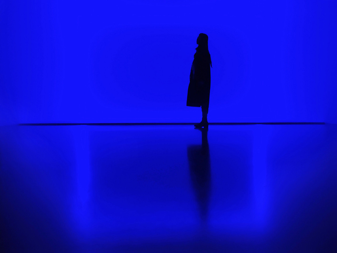 fot. Zhang Yihan, "Blue", 1. miejsce w kategorii Silhouettes / Mobile Photography Awards 2018