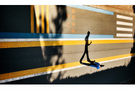 fot. Laurence Bouchard, "Running on Empty", 1. miejsce w kategorii Street / Mobile Photography Awards 2018