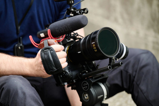 Nikkor Z 28-135 mm f/4 PZ - pierwszy zaawansowany obiektyw do filmowania w systemie Nikon Z