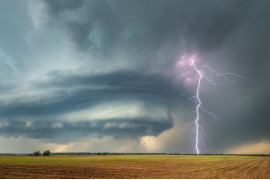 fot. Dennis Oswald, The Supercell, 2019 Weather Photographer of the Year