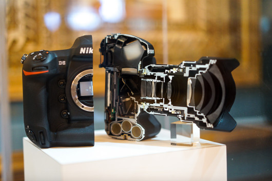 Nikon D5 - makieta