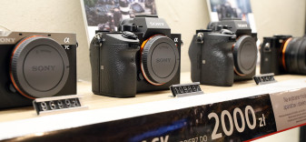 Ostatnie dni zimowego cashbacku Sony - aparaty i obiektywy taniej do 2000 zł
