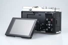 Fujifilm X-A2 - odchylany ekran