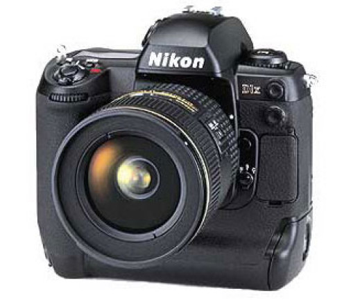 Nikon odmładza swoje cyfrowe lustrzanki