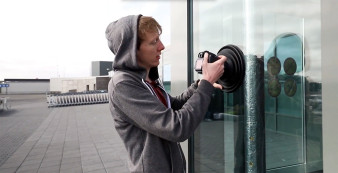 Ultimate Lens Hood - wielofunkcyjna osłona, która wyeliminuje refleksy