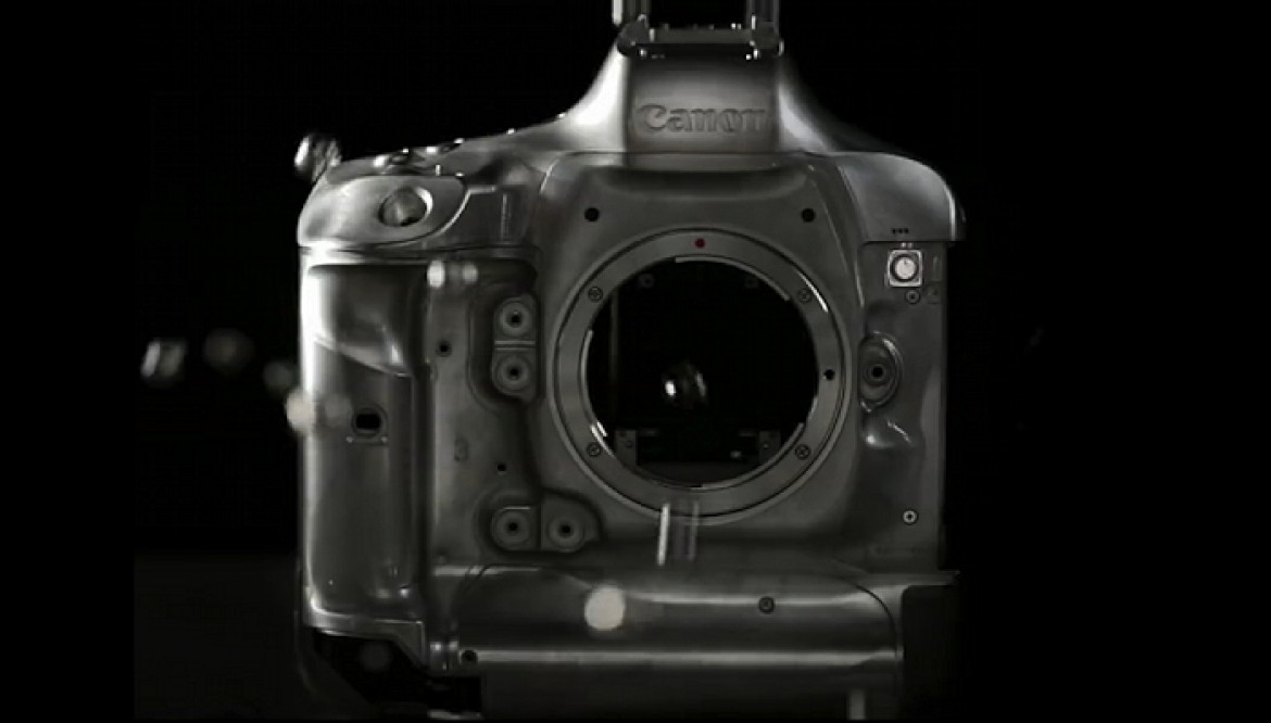 Magnezowy korpus aparatu Canon EOS-1D X Mark II