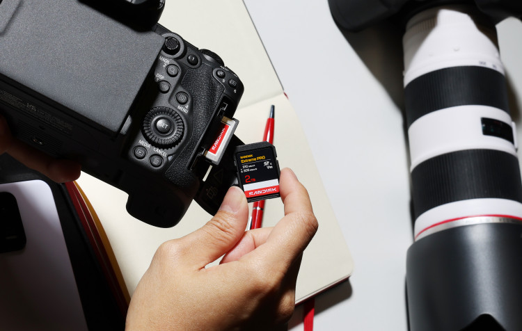 Sandisk prezentuje nowe karty CFexpress i SDXC - choćby 4 TB i wsparcie dla 12K