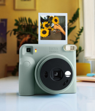 Jest kolejny instax! SQUARE 2 debiutuje z nowymi trybami kolorystycznymi 