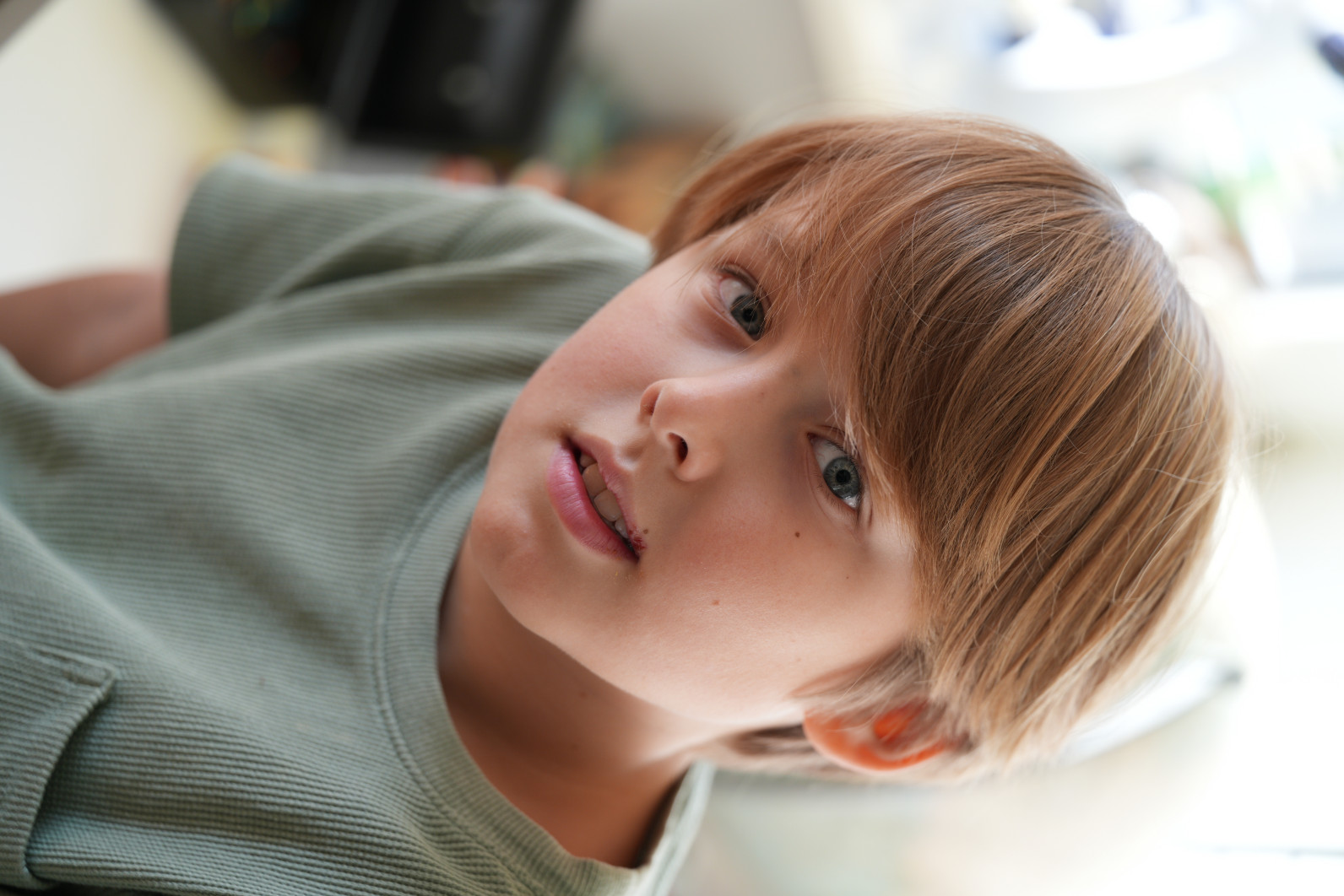 1/125 s, f/2.8, ISO 250, 90.0 mm