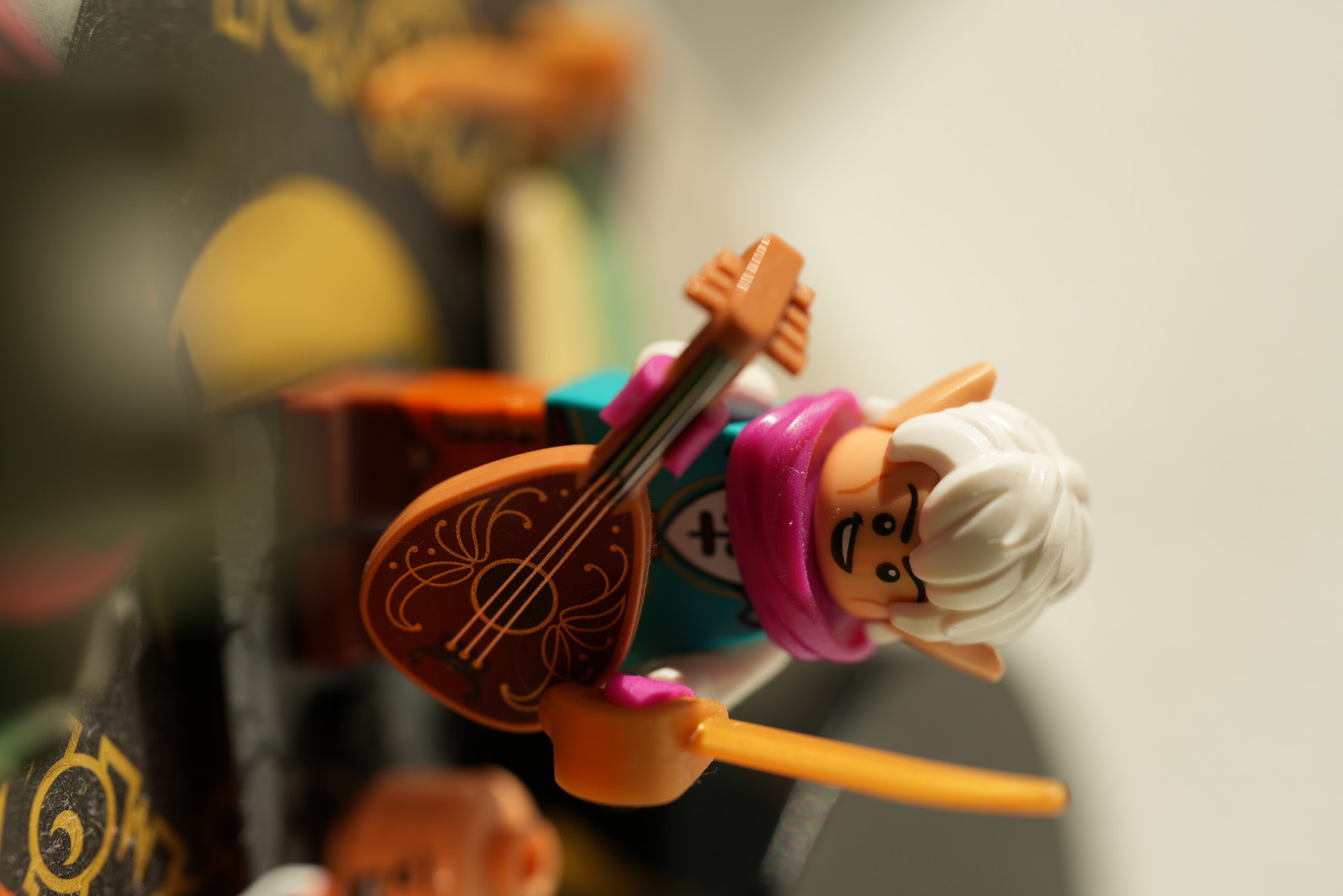 1/250 s, f/4, ISO 100, 90.0 mm