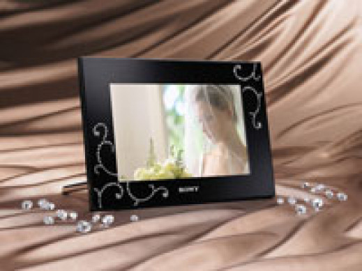 Sony DPF-D72N/BQ - ramka z kryształkami Swarovski