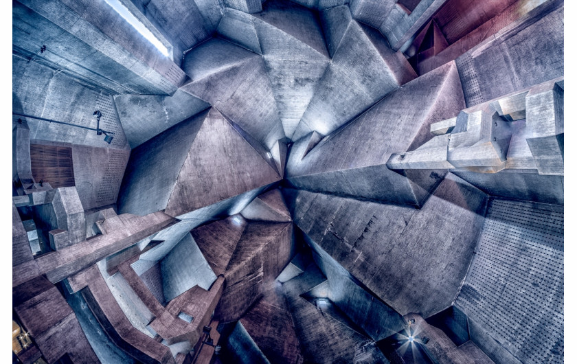 fot. Barbara Schmidt, Church Ceiling Concrete, 2. miejsce w kategorii Architecture & Urban Spaces / International Photo Awards 2020Unikalna architektura sufitu kościoła Nevigeser Wallfahrtsdom.