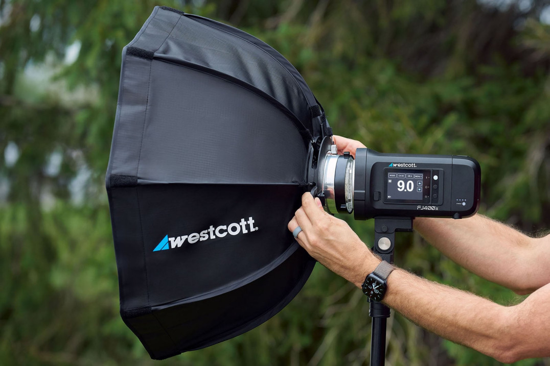 Westcott przeprojektował serię Rapid Box Switch. Nowe softboksy składają się na płasko