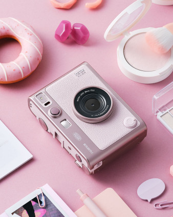 Instax Mini EVO w edycji Gentle Rose
