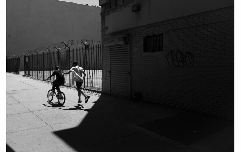 fot. Tommaso Sacconi, z cyklu Light On, 3. miejsce w kategorii Street / Series