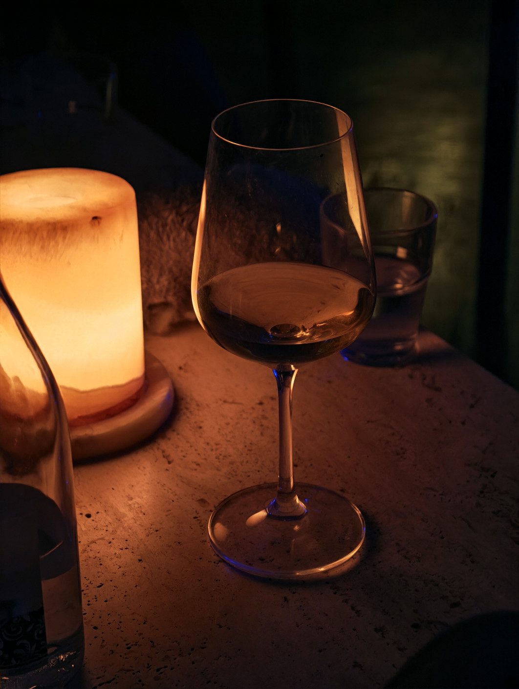 1/14 s, f/2.6, ISO 2500, Moduł tele