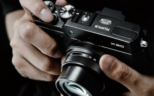 Fujifilm X30 - wizjer, bateria, ergonomia