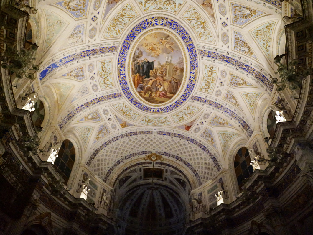 1/640 s, f/2.8, ISO 12800, 12 mm