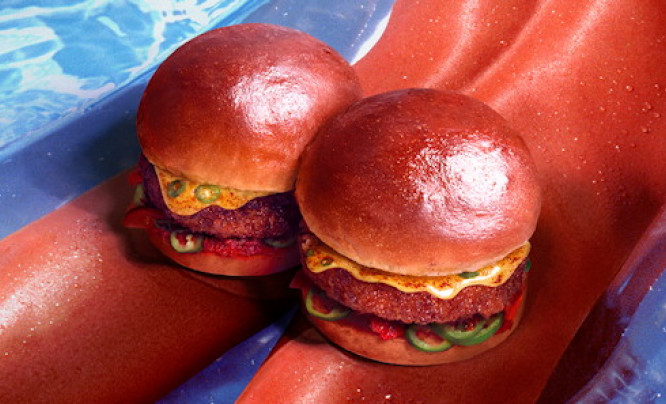 Fat and Furious Burger, czyli o tym jak przekuć nudę w jeden z najbardziej odjazdowych projektów fotografii kulinarnej ostatnich lat