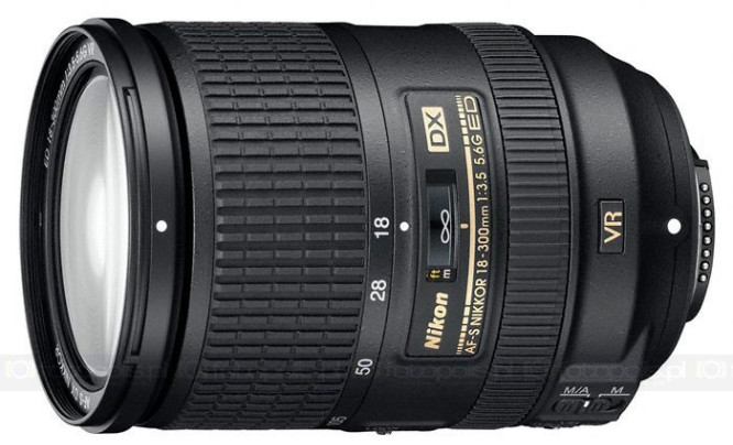 Nikon AF-S Nikkor 18-300mm f/3,5-5,6G ED DX VR - pewny, choć nieoficjalny