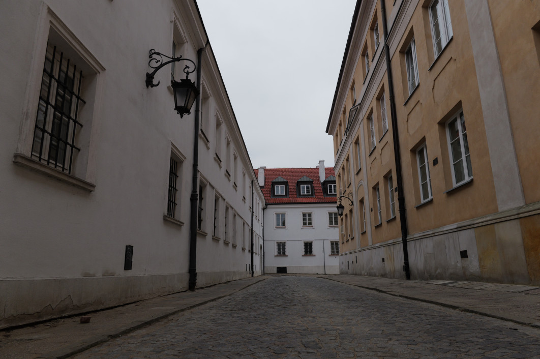 1/800 s, f/8, ISO 800, 24.0 mm