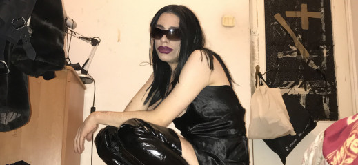 Jesteś w trybie Incognito, czyli cross-dressing w sztuce - nowa wystawa w IFF