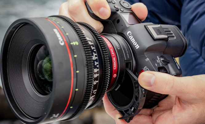 Canon EOS R5 C - filmowy RAW dla każdego