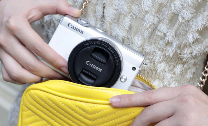 Canon EOS M200 - jakość lustrzanki, wygoda smartfona