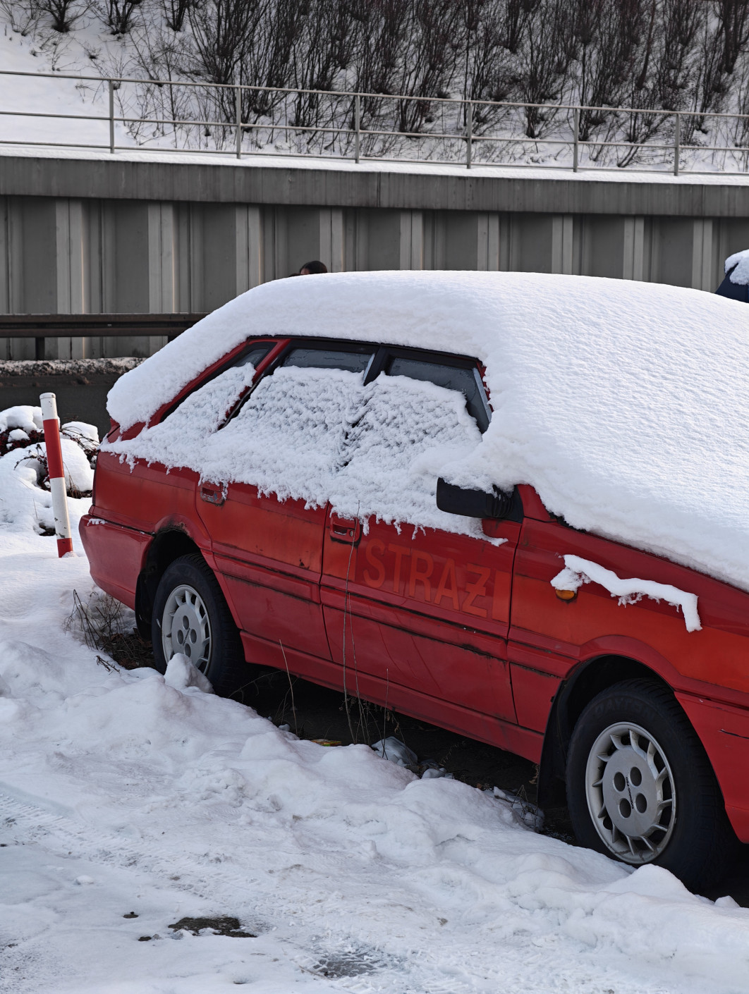 1/100 s, f/2.6, ISO 80, Moduł tele