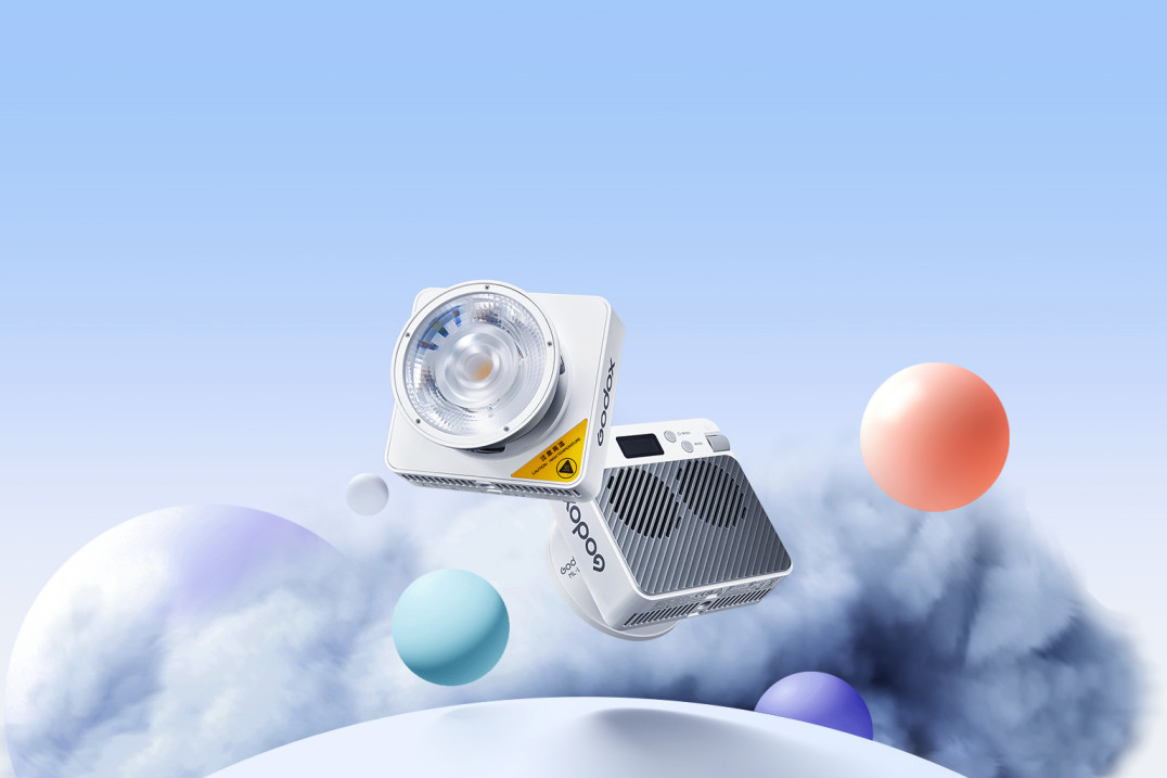 Godox ML100R - kompaktowa lampa LED RGB z mocowaniem modyfikatorów