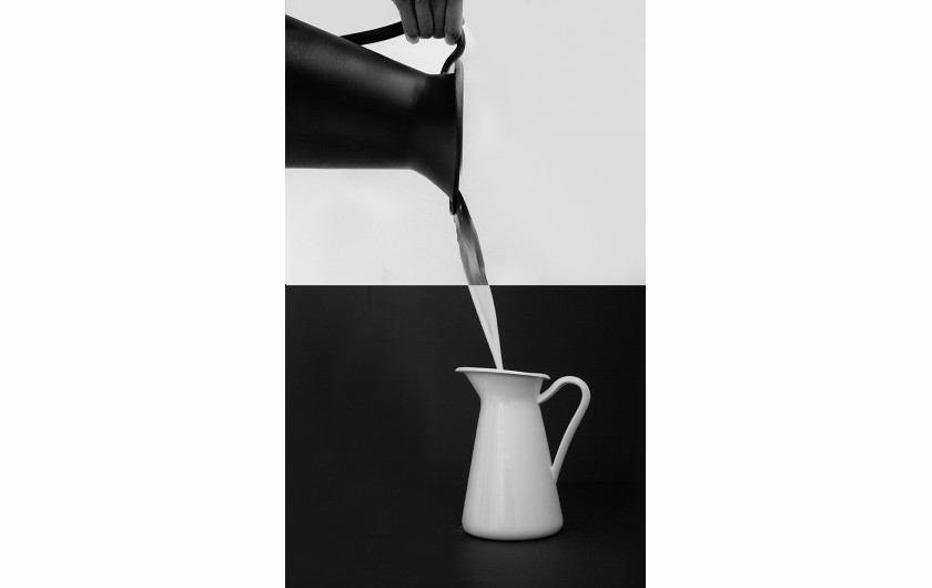 fot. Margaret Westreich, Milk vs. Coffee, 3. miejsce w kategorii Conceptual