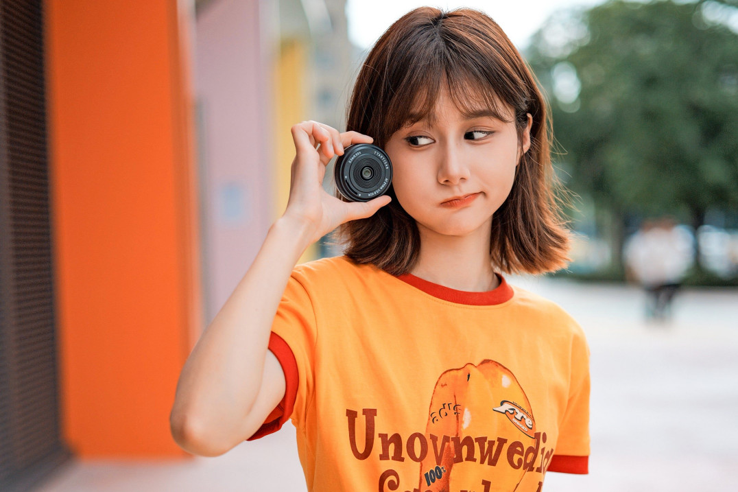 TTArtisan AF 24 mm f/3.8 Mini - tani, pełnoklatkowy pancake, choć nie bez kompromisów