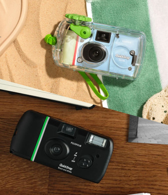 Nowe jednorazówki Fujifilm na 40-lecie serii QuickSnap - wersja podwodna i black &amp; white